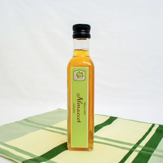 Csúzi Pince Mézen érlelt szűretlen Almaecet 250 ml